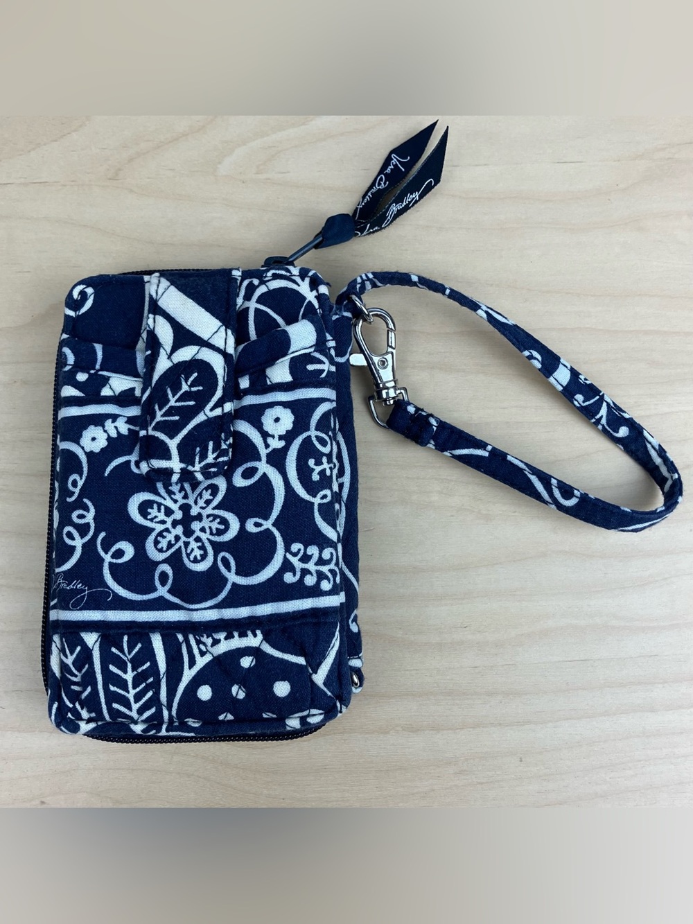 Vera Bradley Wristlet Wallet Card Holder Zip Around Navy Blue White Twirly Bird.